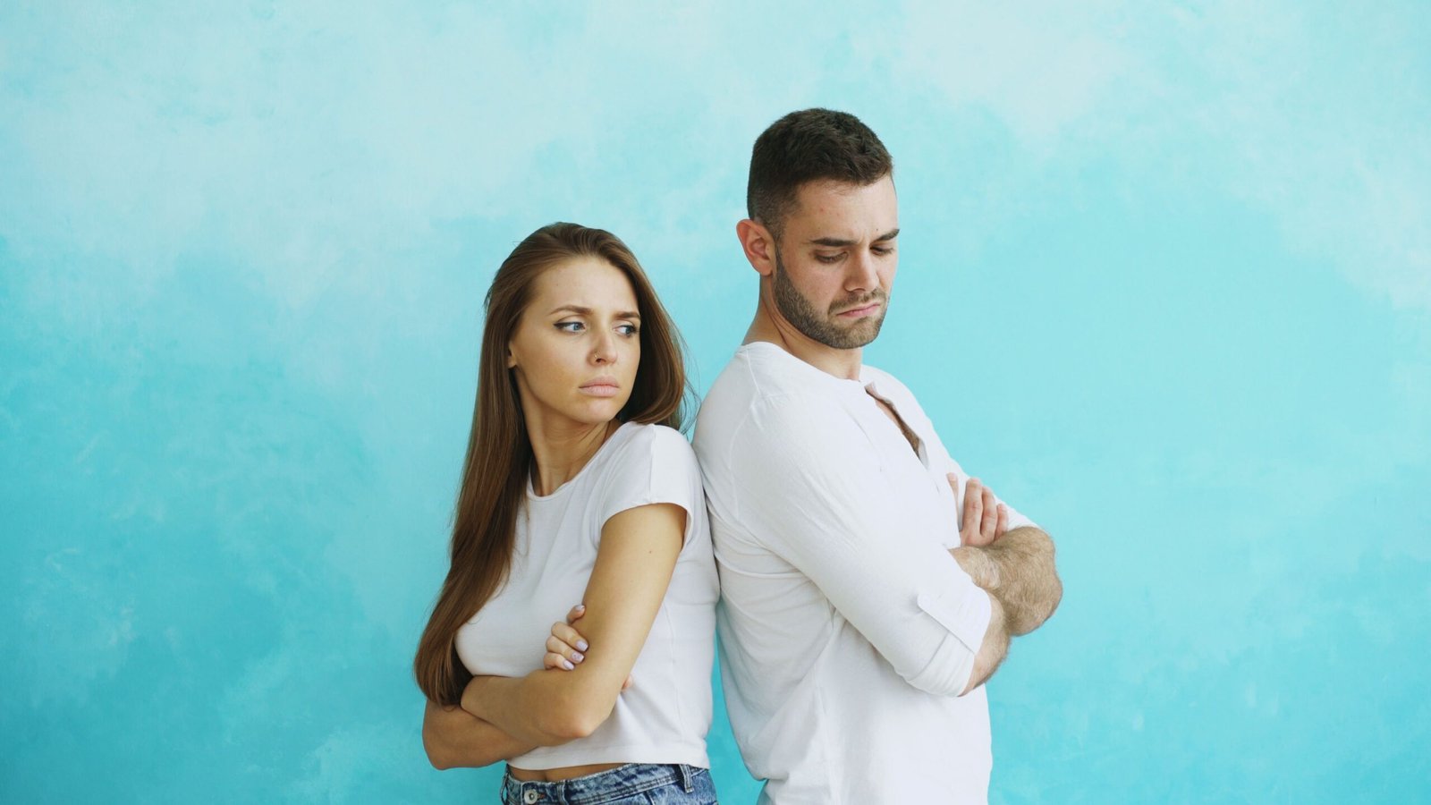 woman with emotionally unavailable man